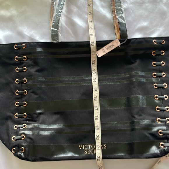 Victoria’s Secret Weekender Tote Black Corset Lace Rose Gold Accents Zipper - Picture 10 of 12
